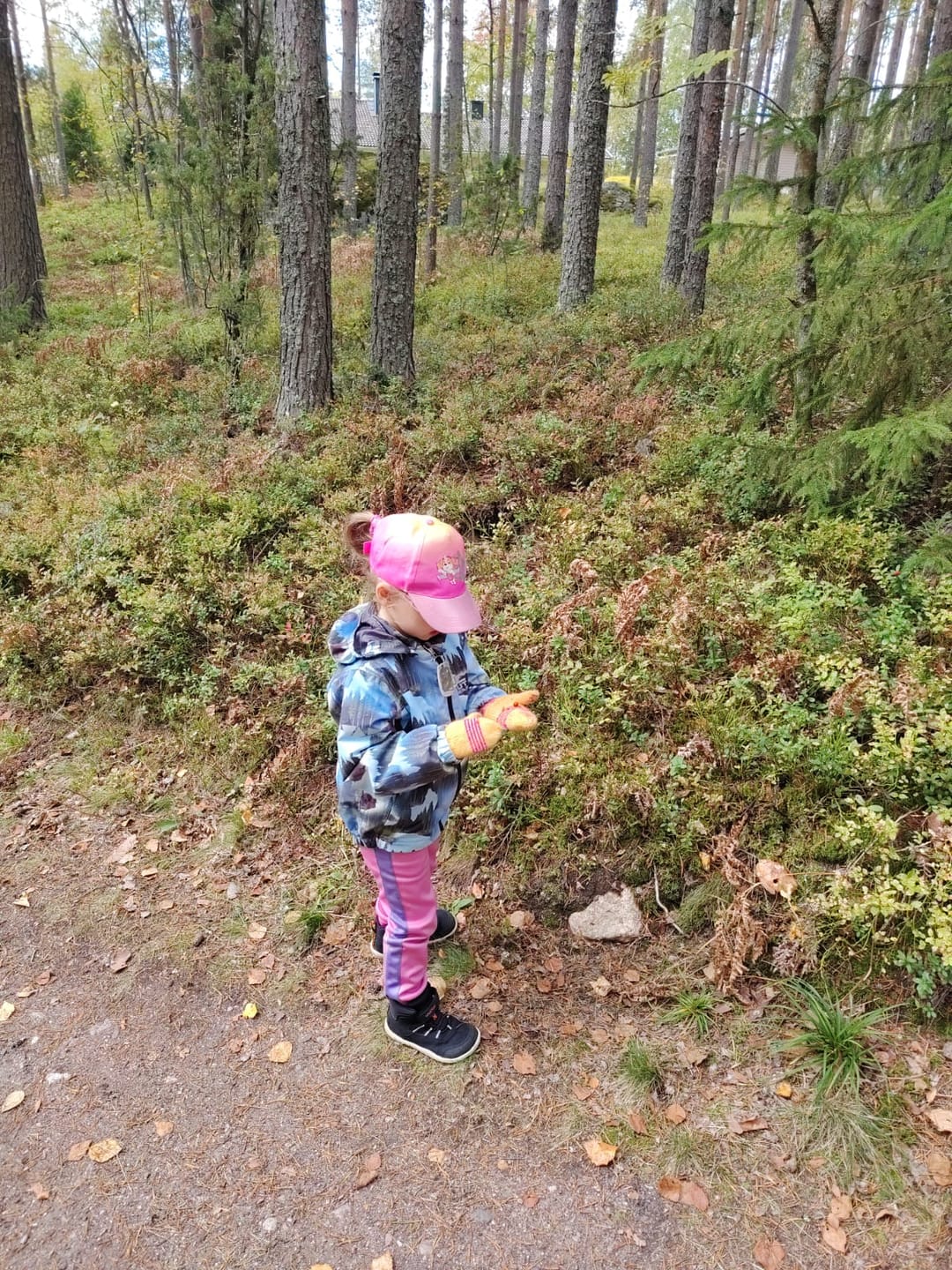 Customer photo review of Vaistoa Kaste lasten vedenpitävät paljasjalkakengät