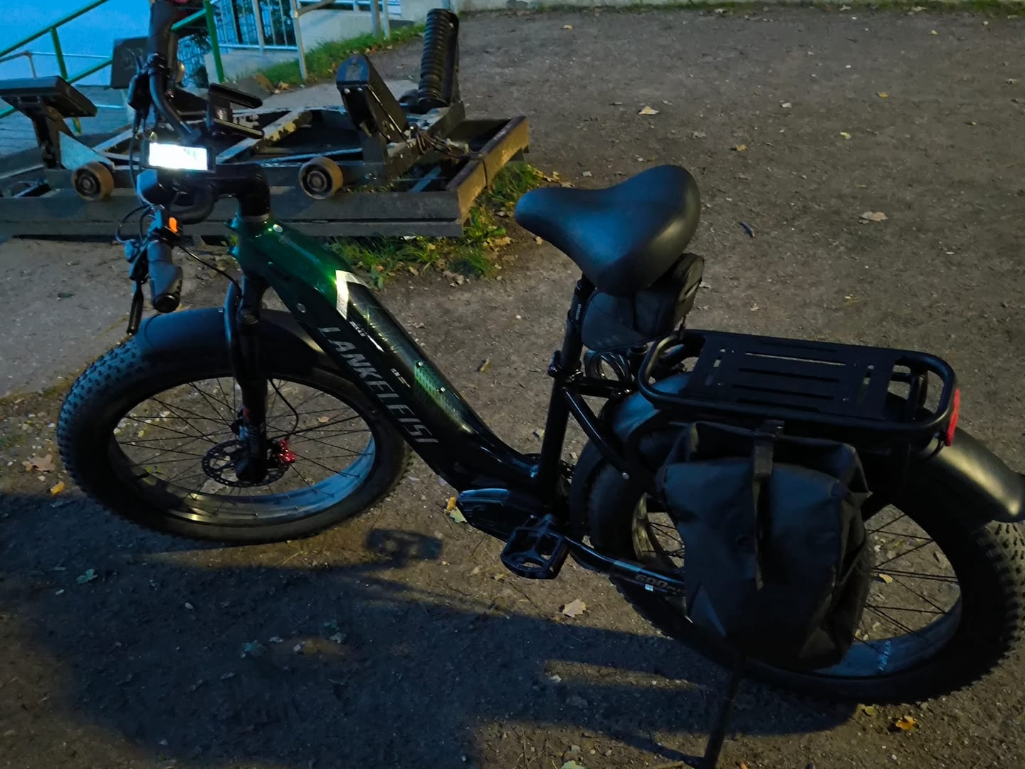 Customer photo review of Lankeleisi MG600 Plus 26" Fat Bike 960Wh All Terrain SUV E-Bike with Switchable Sensor 48V 20Ah Battery