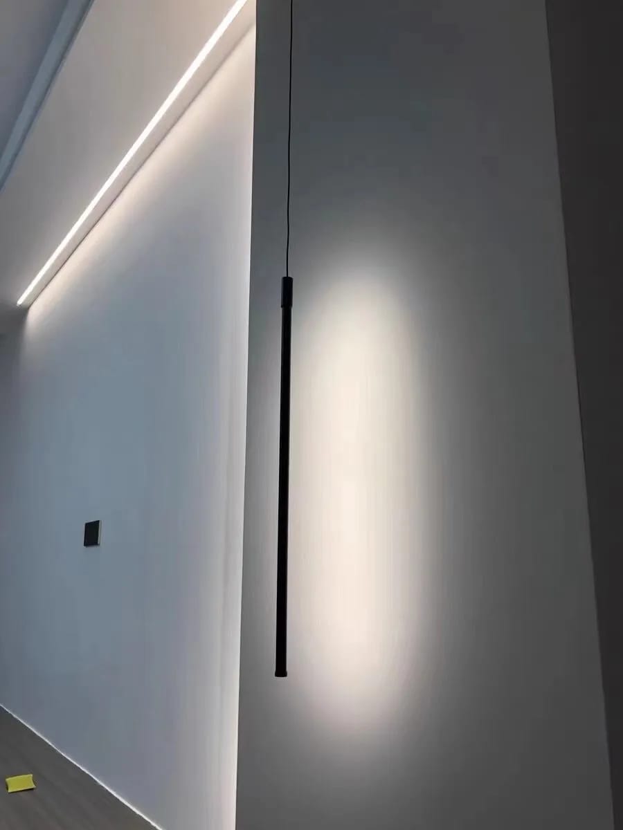 Customer photo review of Vertical Black Pendant Light for Bedroom, Wall Halo, 56–91 cm