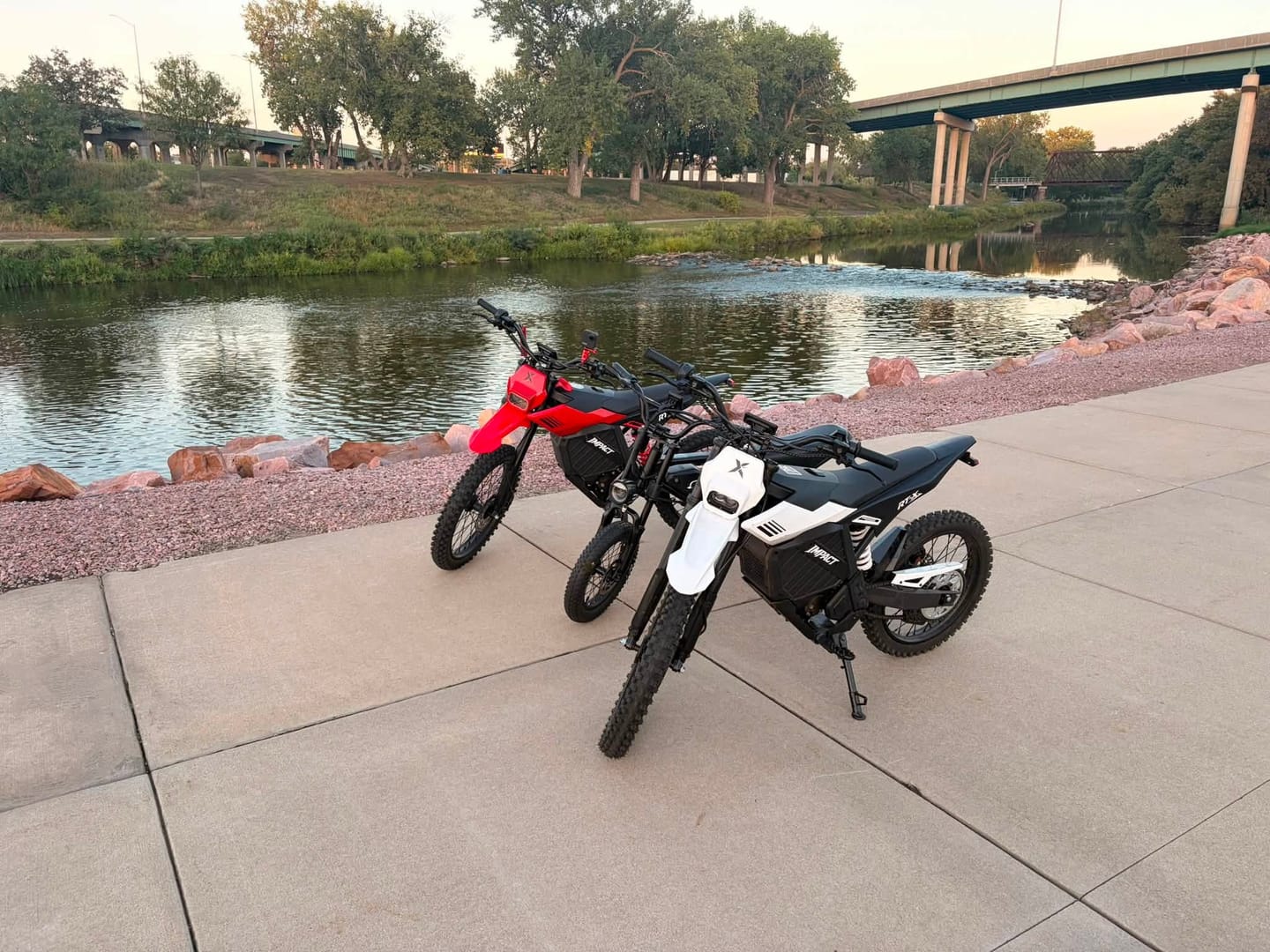 Customer photo review of Eskute® RTX 19"17" 6500W Electric Dirt Bike for Adults