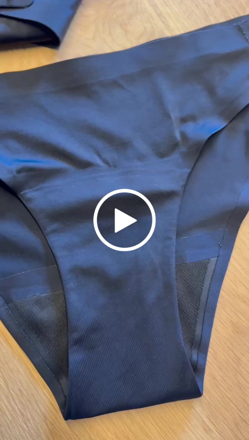 Customer video review of Ivy - seamless Periodenslip mit Verschluss