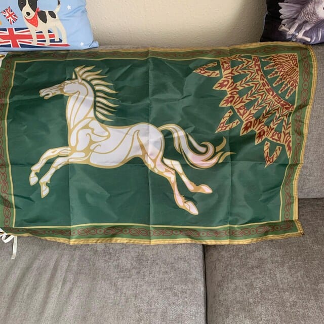 Customer photo review of LOTR Rohan Horse Flag