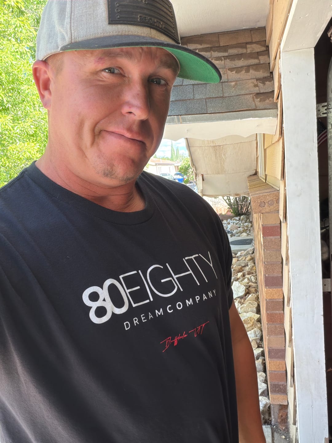 Customer photo review of 80Eighty® Tech Shirt