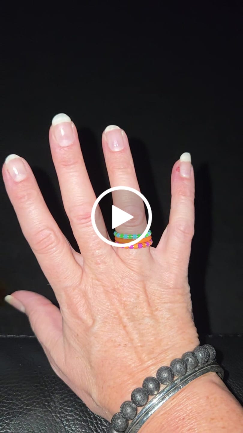 Customer video review of Orange Thin Ring | Enamel Sterling Silver