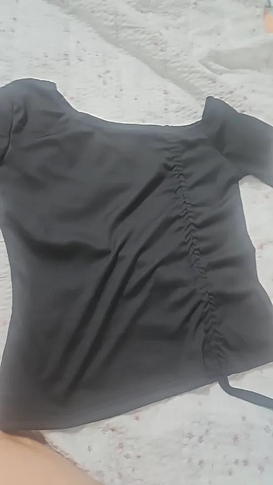 Customer photo review of Sweet One Shoulder Drawstring T-Shirt Off-Shoulder Lace