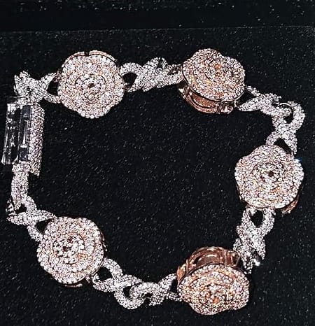 Customer photo review of 16.5MM S925 Silver Infinity Link Rose VVS Moissanite Cuban Chain Bracelet