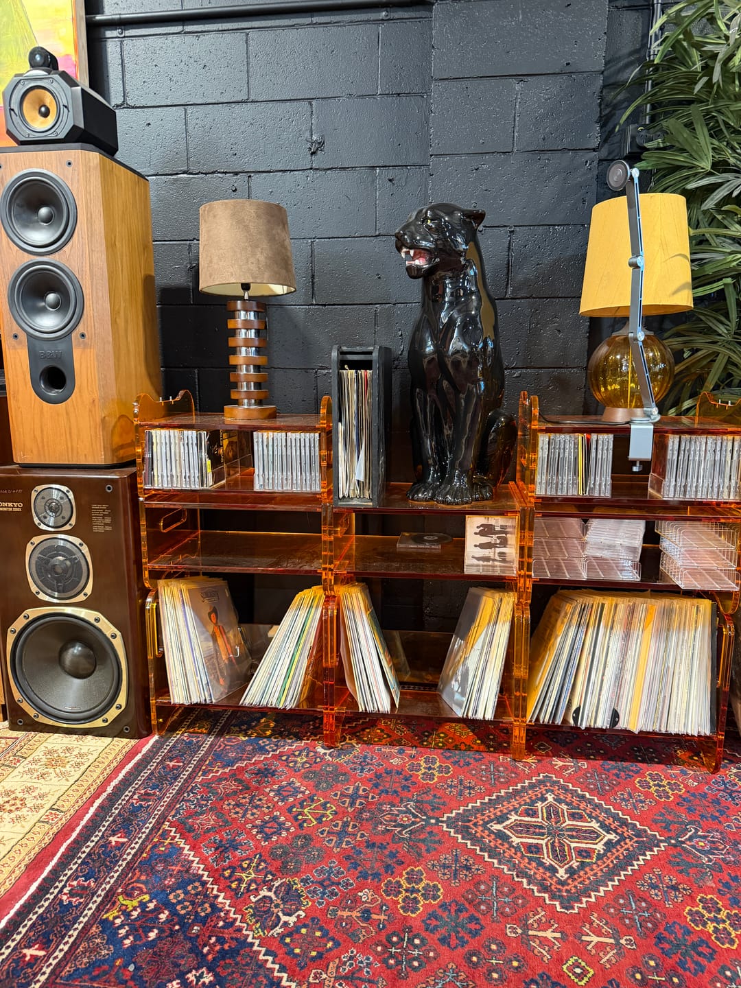 Customer photo review of PRISMA 140T - Acrylic Hi-Fi Shelf (EMBER)