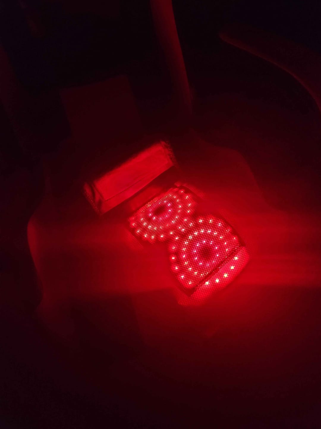 Customer photo review of STIMMAX Red Light Therapy Massage Belt