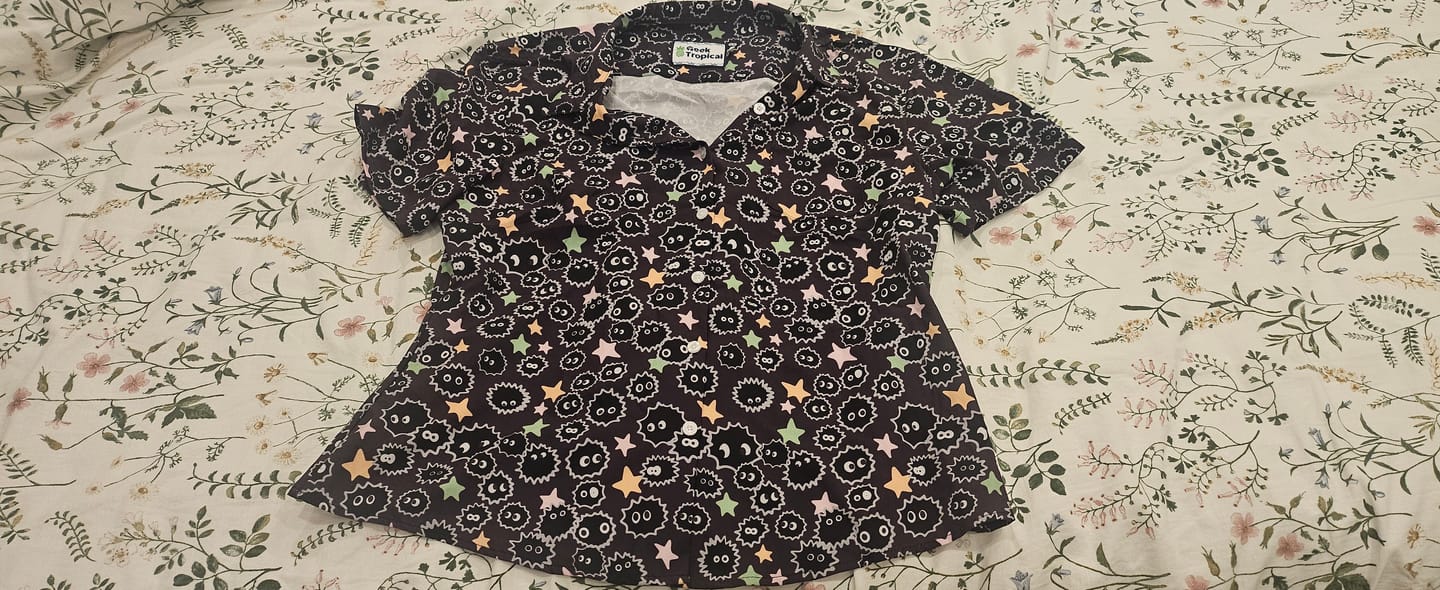 Customer photo review of Sootsprites Anime Curvy Button Up Shirt