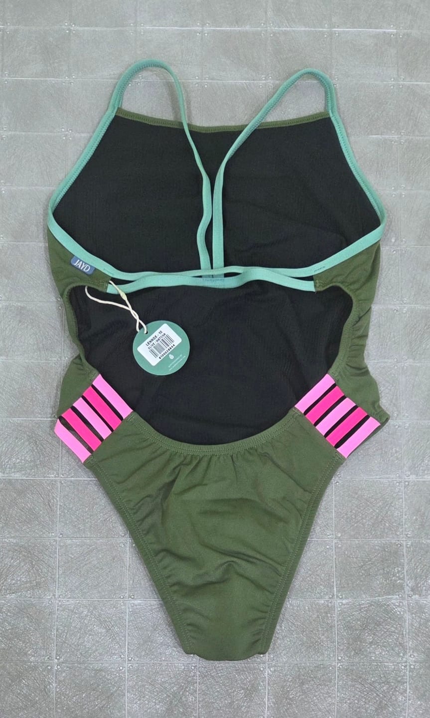 Customer photo review of LENNOX ONE PIECE || Olive|Matcha