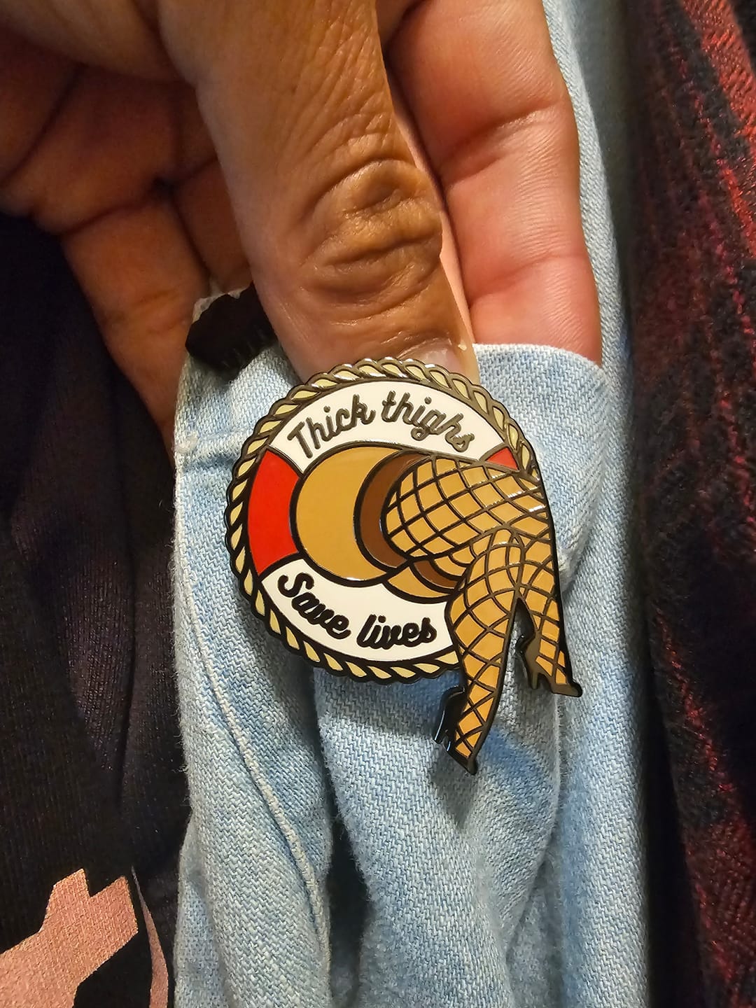Customer photo review of Sanshee - Pixel Heart Mini Pin