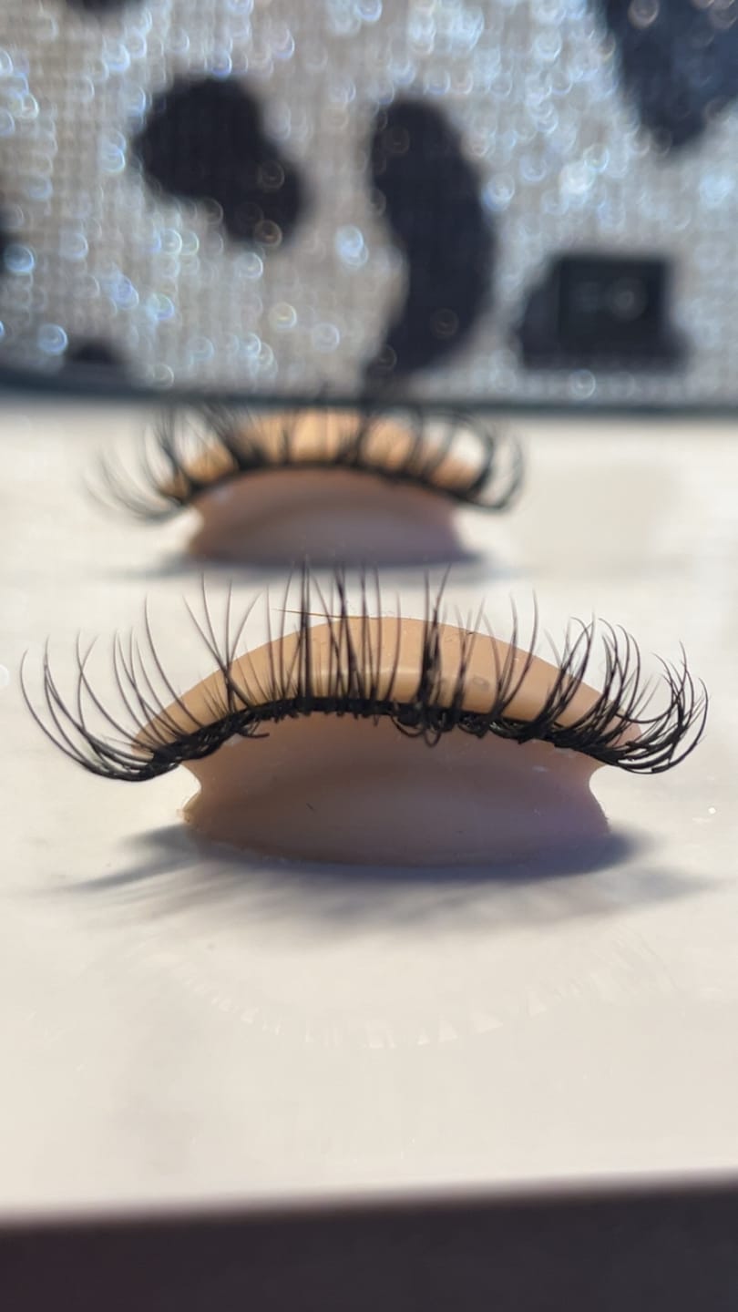 Customer photo review of Classic Lash Extensions 0.20mm