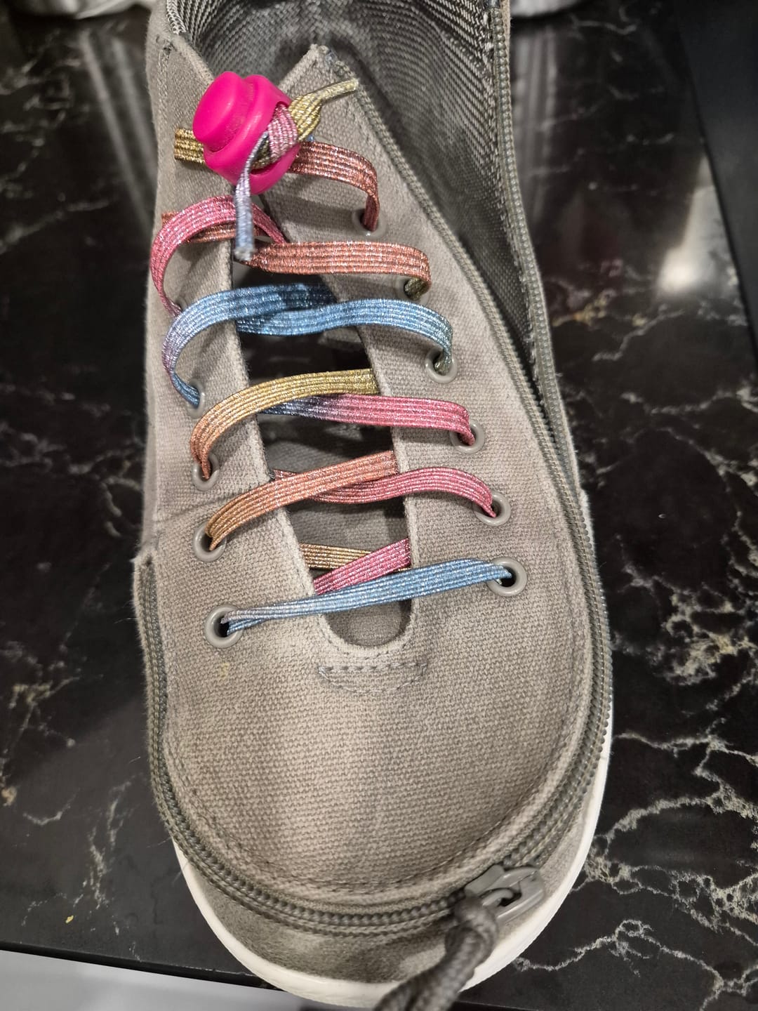 Customer photo review of Dark Grey BILLY Classic D|R II High Tops