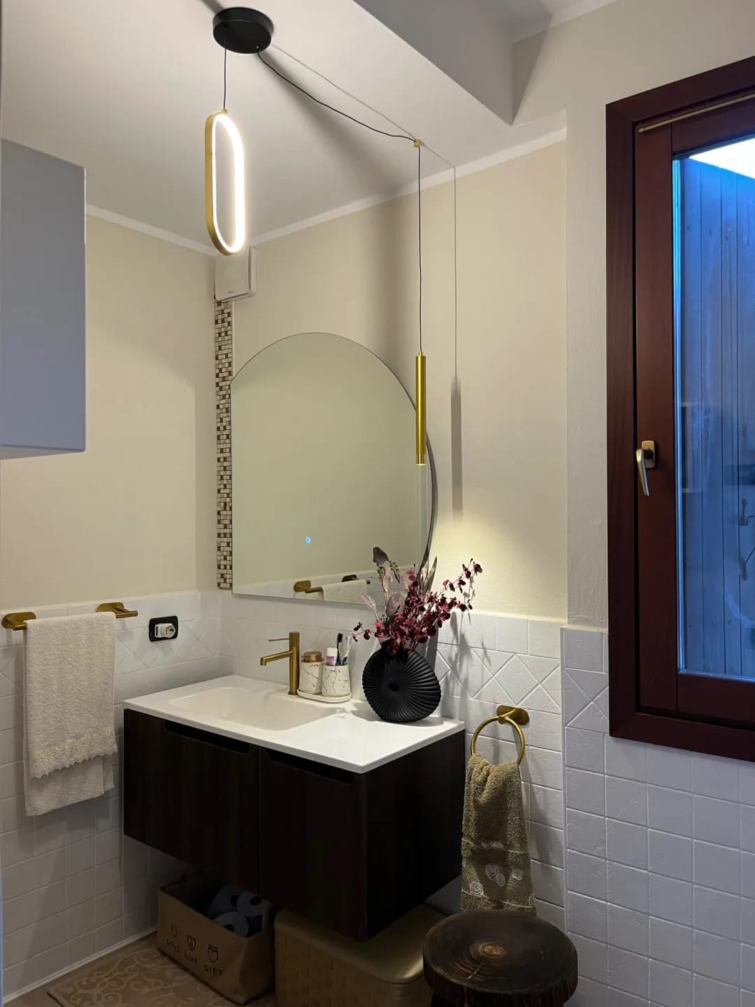 Customer photo review of Black Pendant Light for Bedroom, Acrylic Base, 30 cm