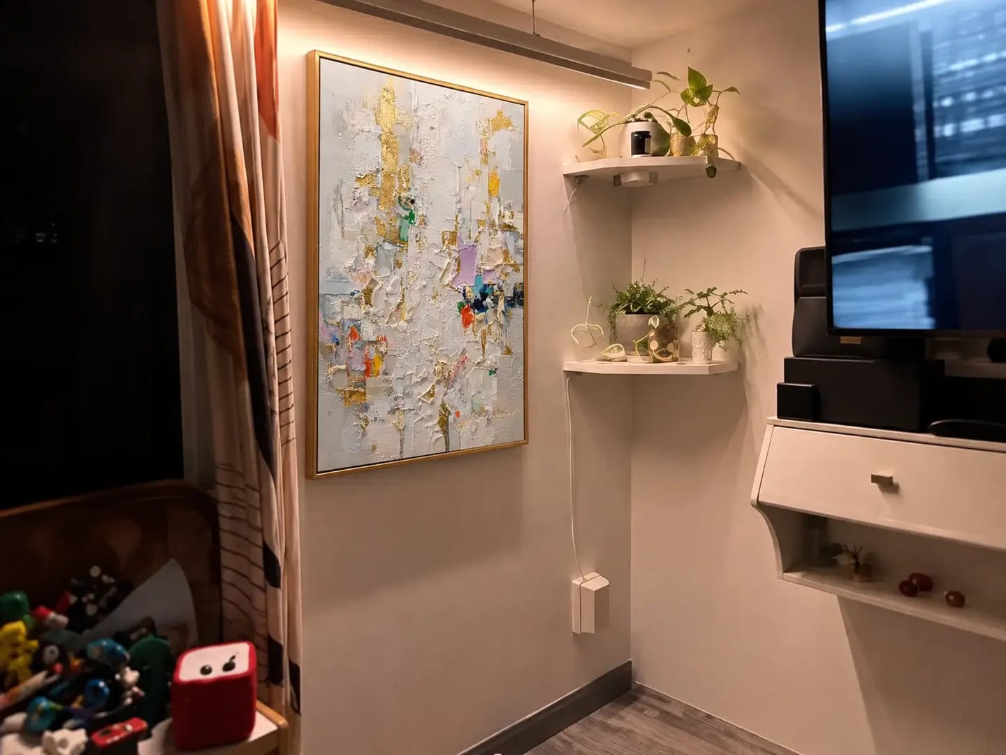 Customer photo review of Gilded White Relief Abstract Wall Art