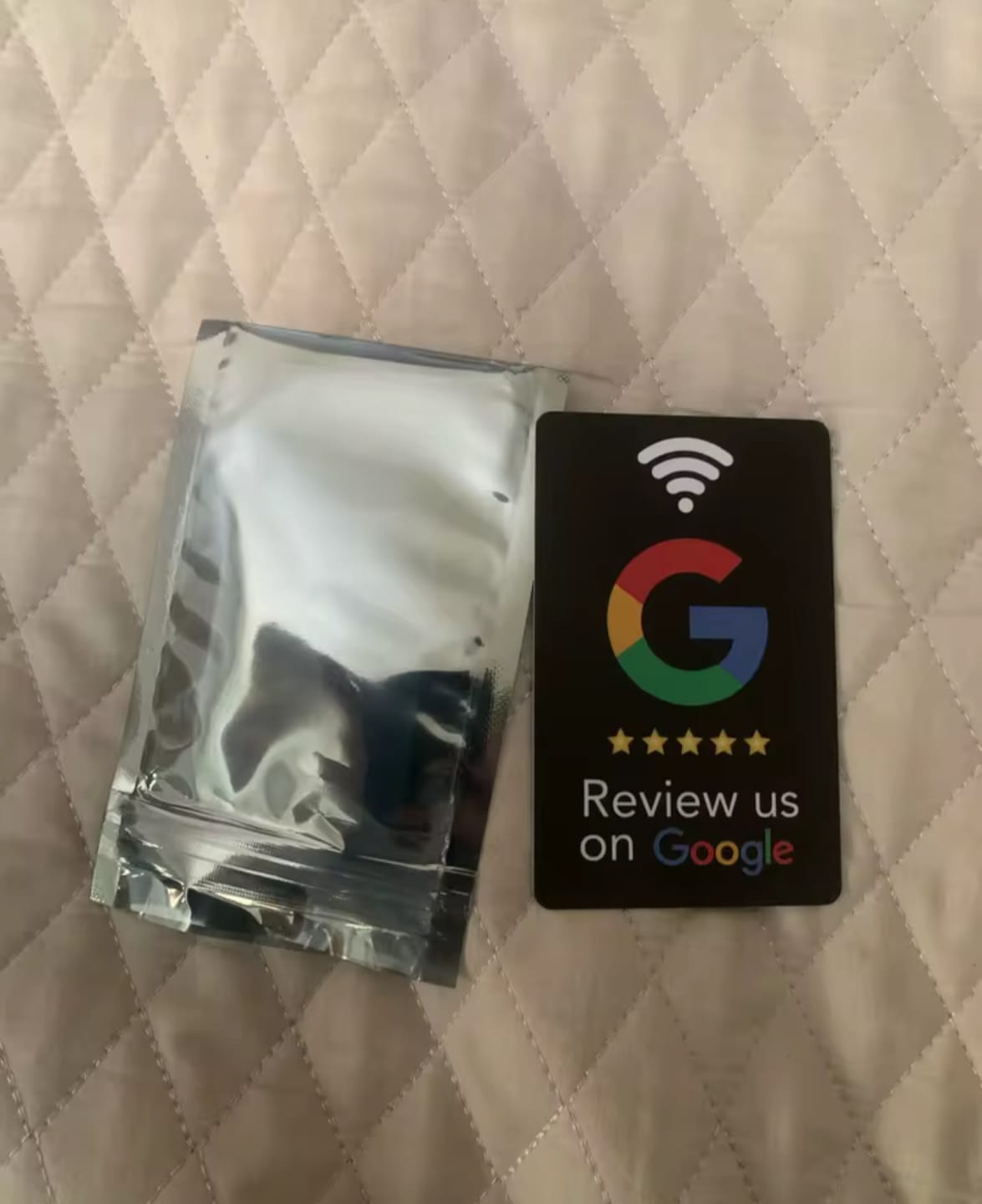 Customer photo review of Tarjetas NFC para reseñas de Google