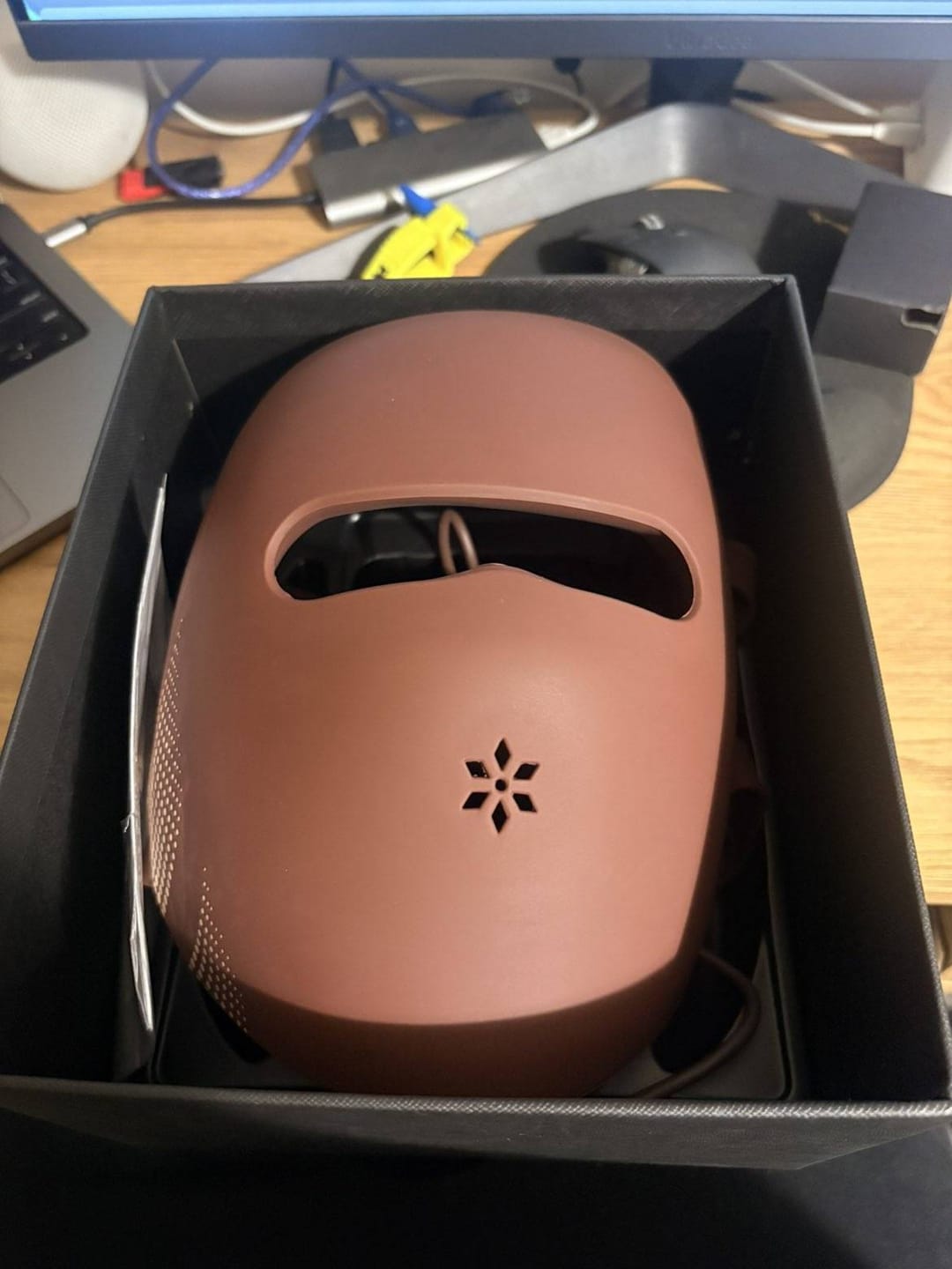 Customer photo review of STIMMAX Red Light Therapy Face Mask