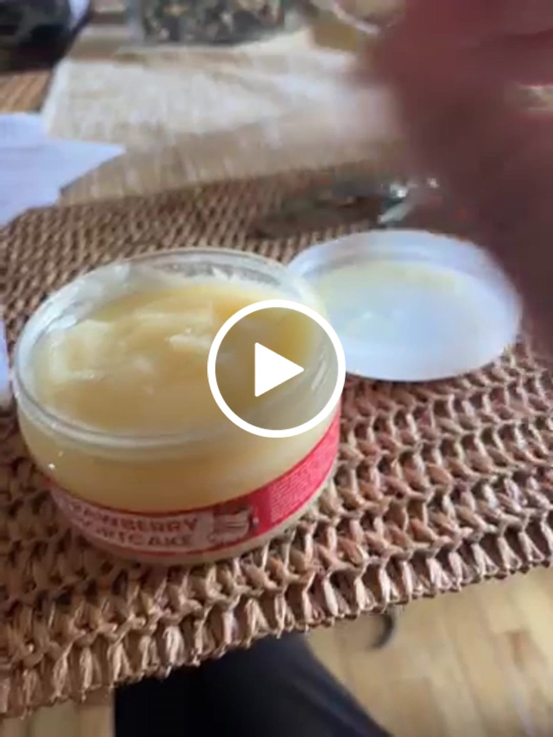 Customer video review of BODY GLAZE: STRAWBERRY SHORTCAKE