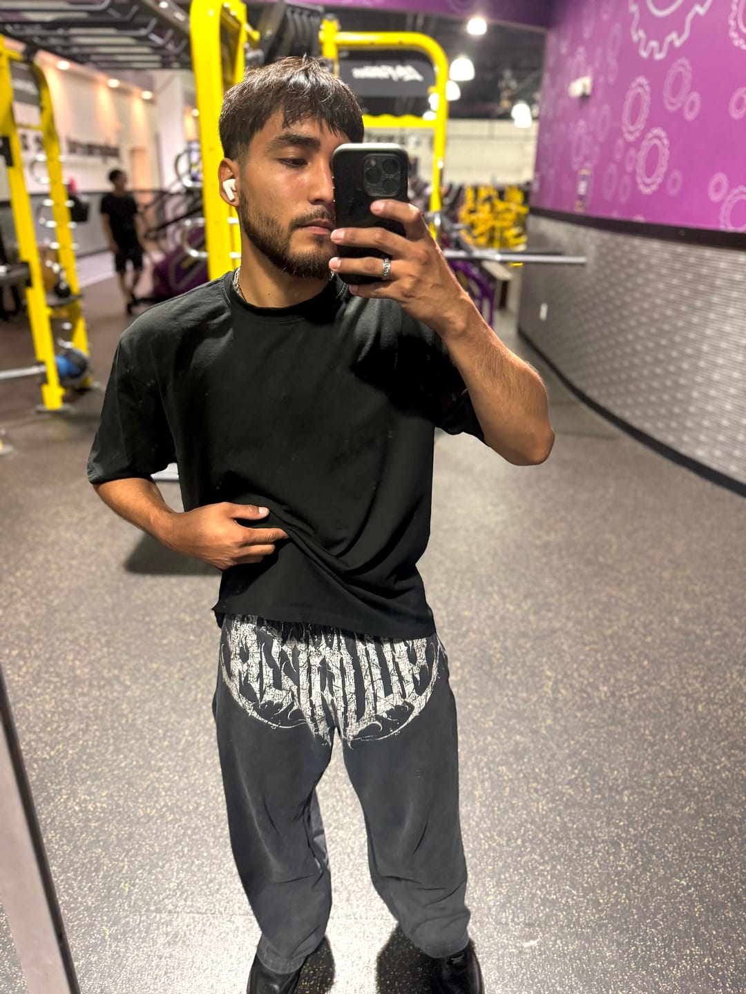 Customer photo review of 2079 - Dark Wave Joggers