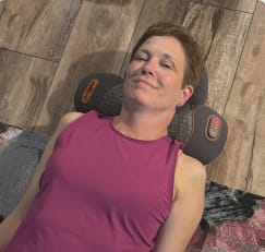 Customer photo review of Naprelle MamaEase Heated Neck Pillow