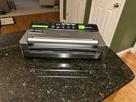 Customer photo review of 98kPa Smart Vacuum Sealer with FreshTrack Label Printing & Food Management App, Dual-Pump Food Sealer with Double Heat Seal, Extra Moist Mode for Meal Prep, Sous Vide & Freezer, VSP801, Silver