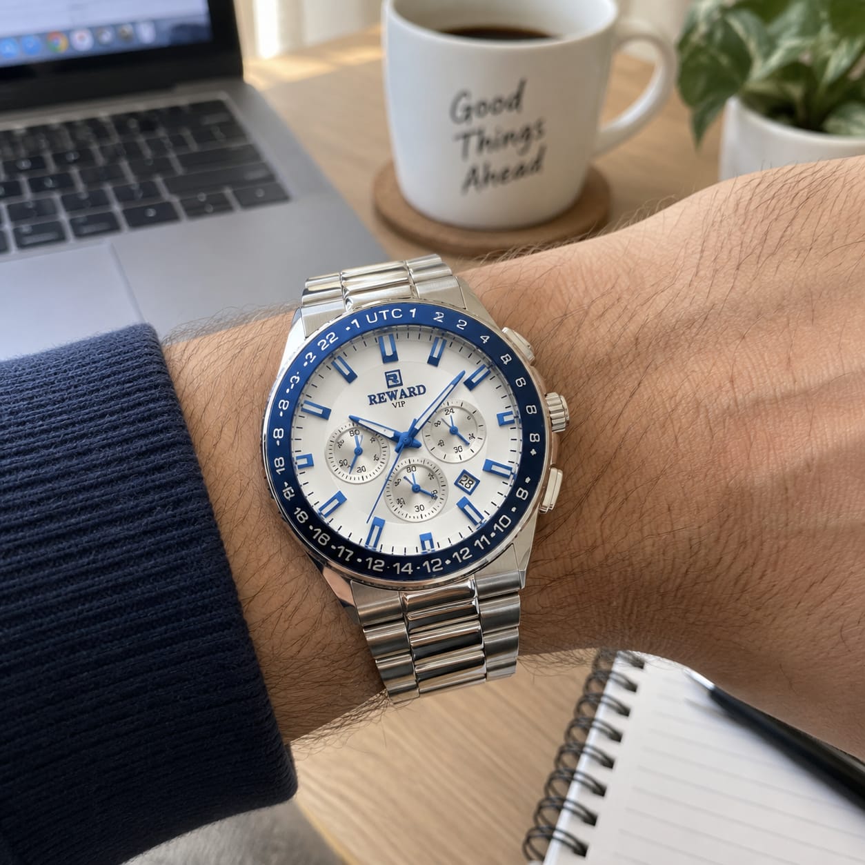 Customer photo review of REWARD Luxury Stainless Steel Quartz Watch with Date Display✨