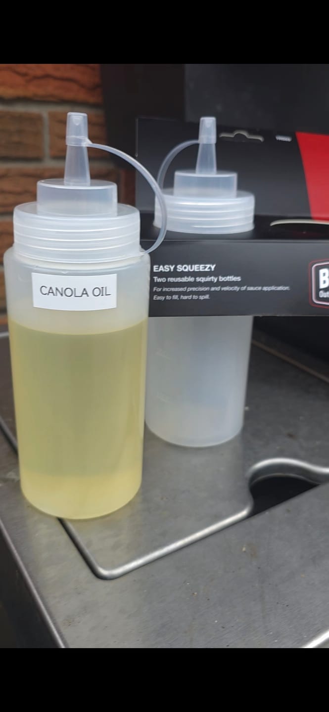 Customer photo review of Brander Easy Squeezy Sauce Bottles
