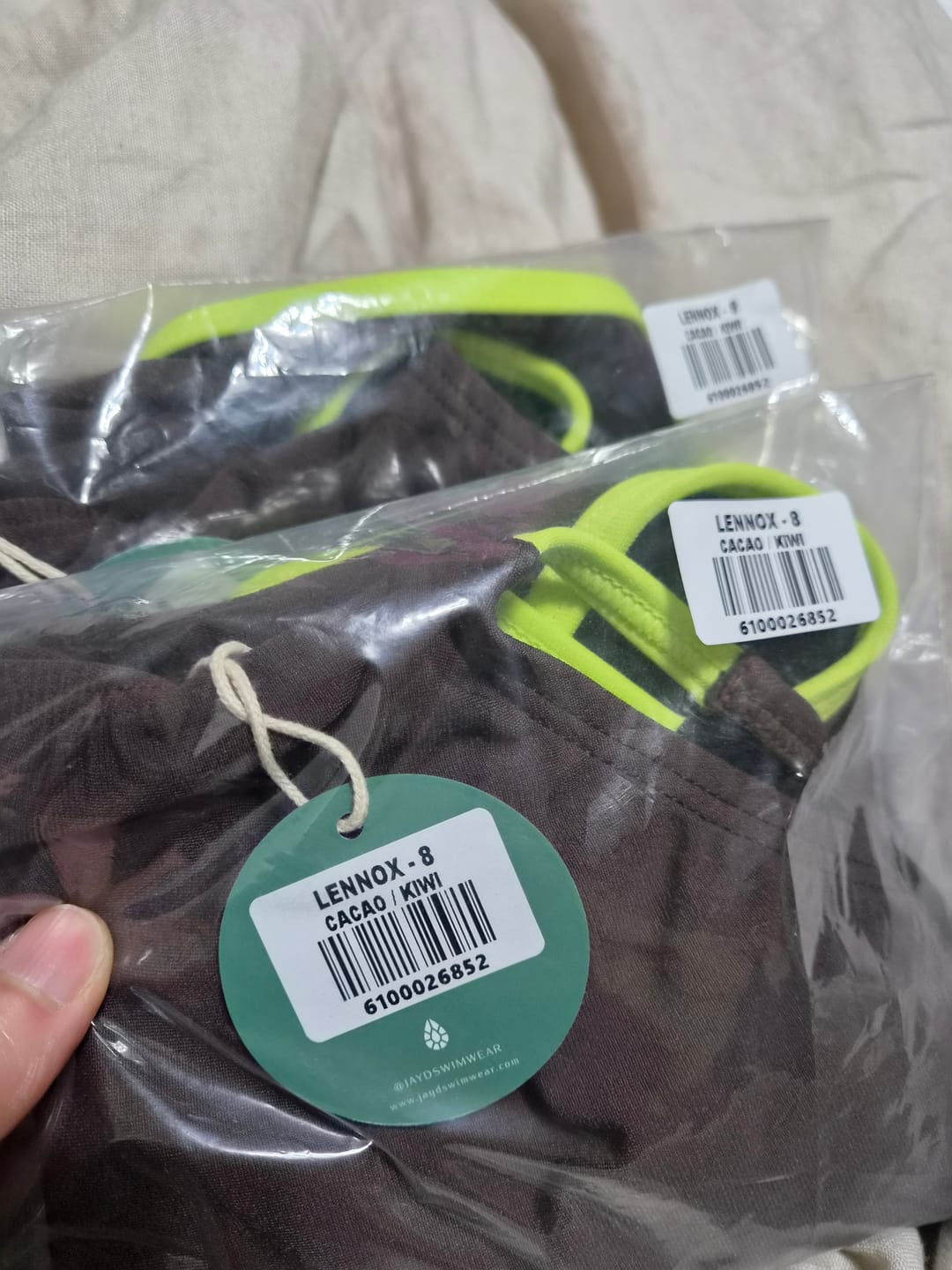 Customer photo review of LENNOX ONE PIECE - Cacao|Kiwi