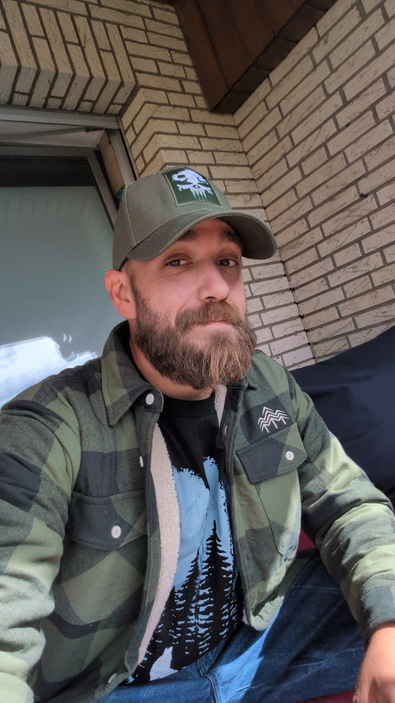 Customer photo review of Holzbrüder® Flanelljacke – Outlander (Green-Pine)