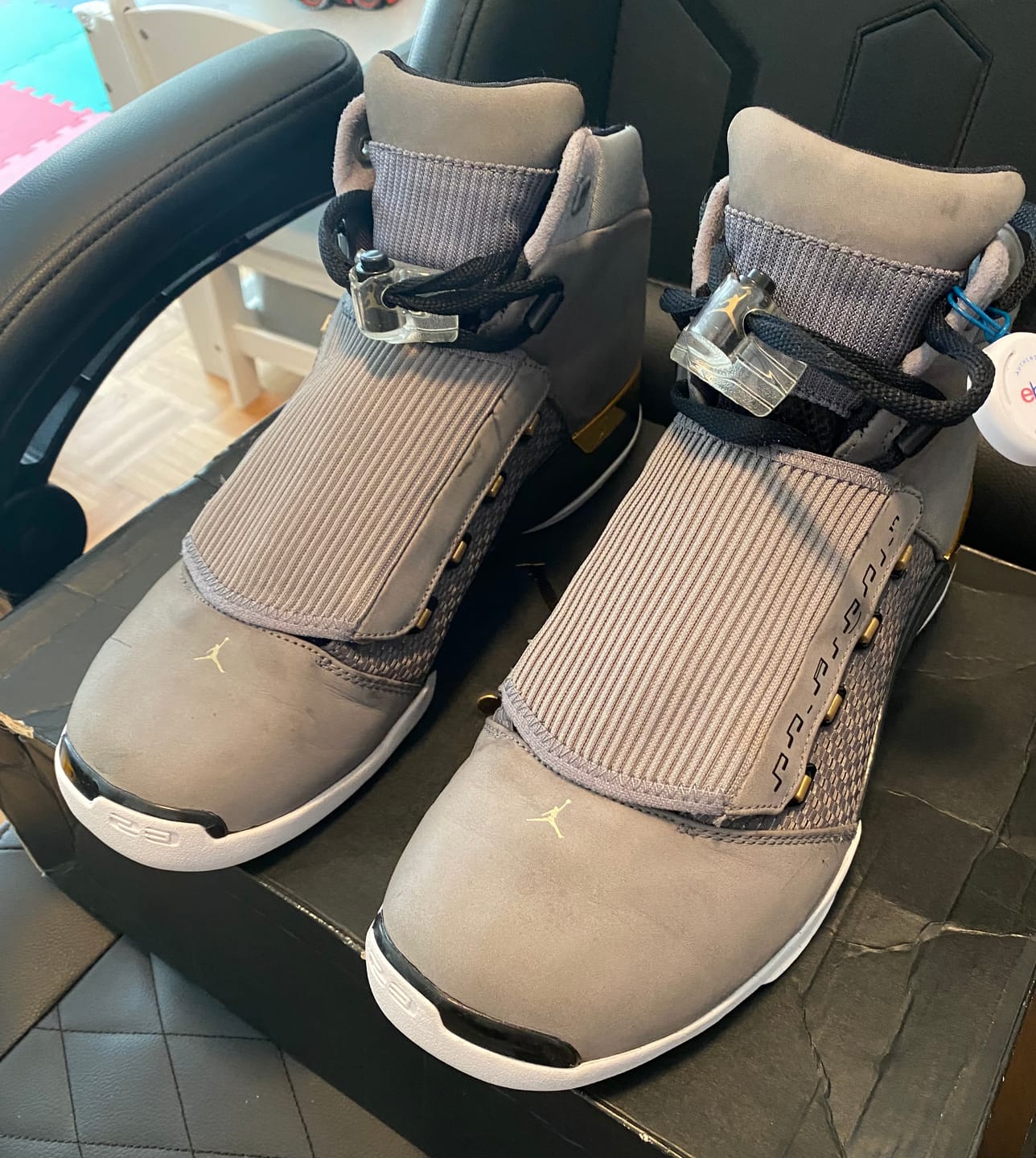 Customer photo review of Just Suede - Gallon