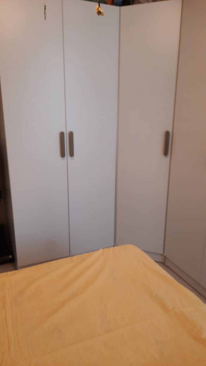Customer photo review of Rani BA140 Köşe Modül Gardırop Tek Kapaklı 6 Raflı Askılı Elbise Dolabı Beyaz