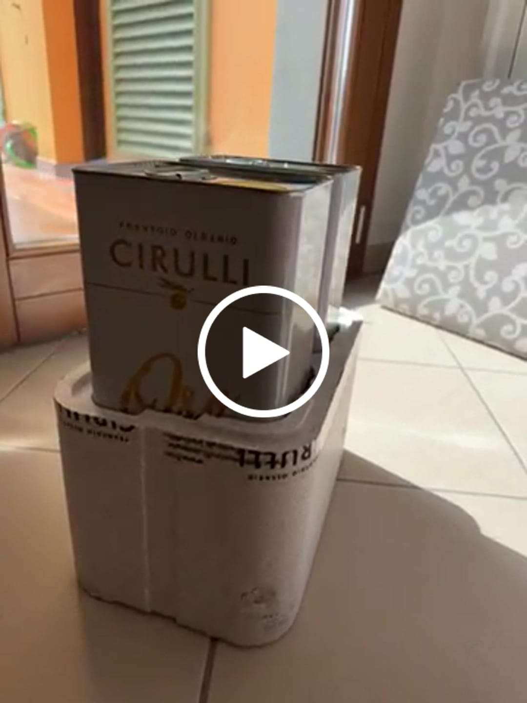 Customer video review of 1 lattina di olio extravergine di oliva • 5 Litri