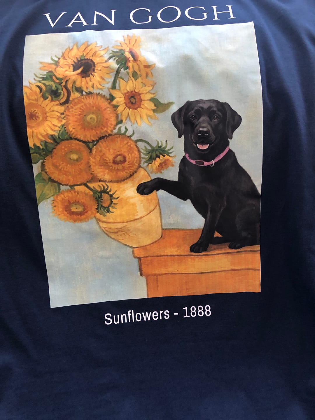 Customer photo review of Van Gogh Sunflowers 1888 Premium T-Shirt mit deinem Hund