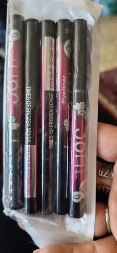 Customer photo review of Waterproof Black Eyeliner Pencil