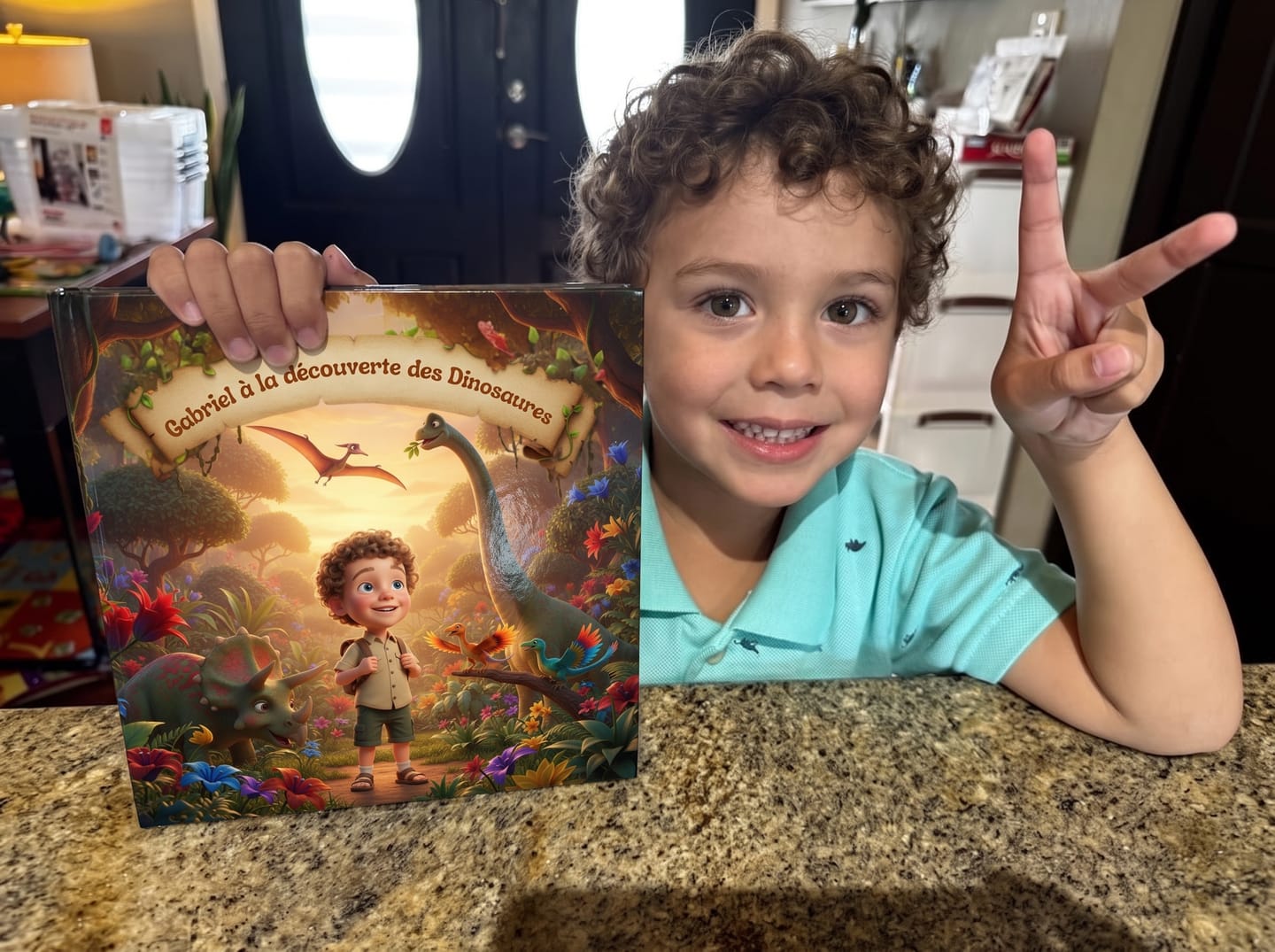 Customer photo review of Le monde des Dinosaures