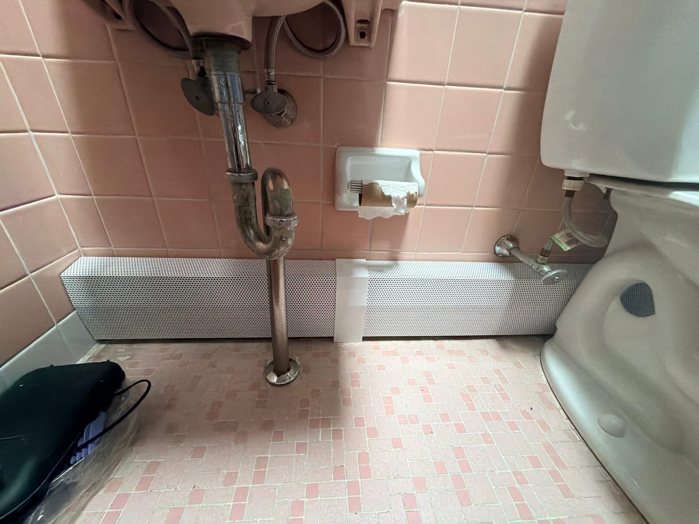 Customer photo review of 7½" Baseboard Covers
