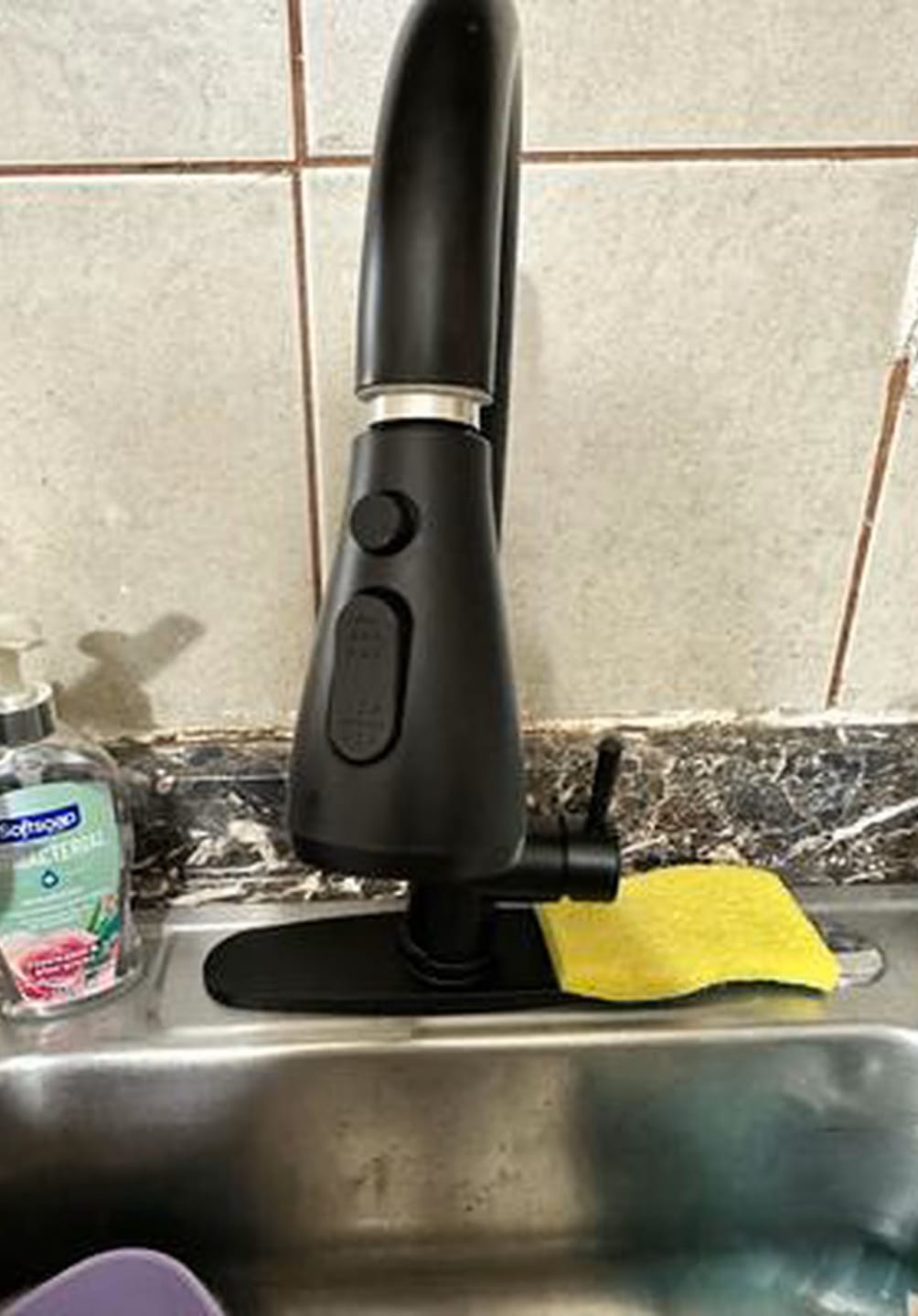 Customer photo review of Horsens – Touchless Pull-Down Kitchen Faucet