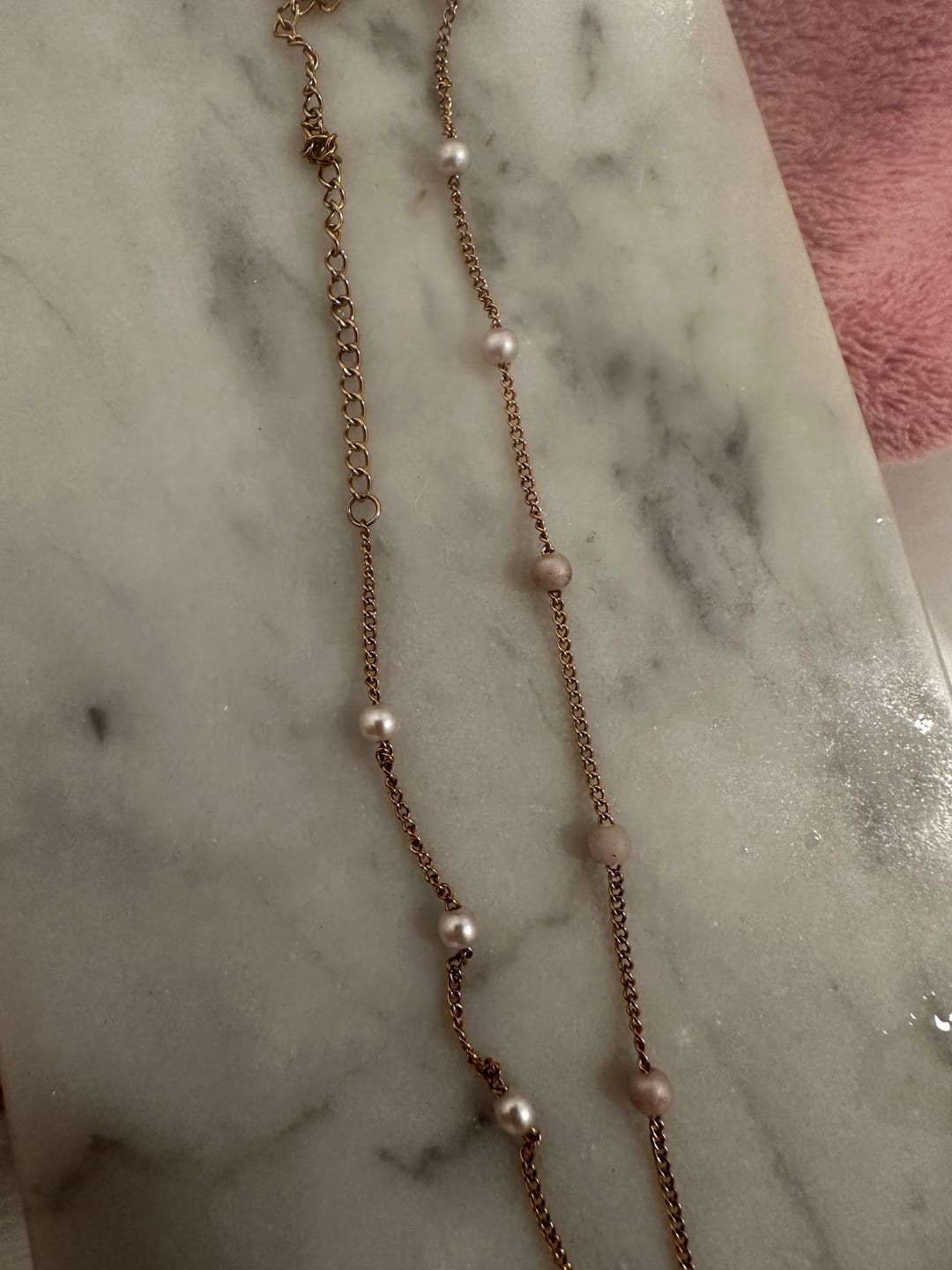 Customer photo review of Nura Pearl 18K Gold Necklace