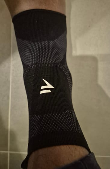 Customer photo review of Nurvo Support™ | Tobillera de compresión