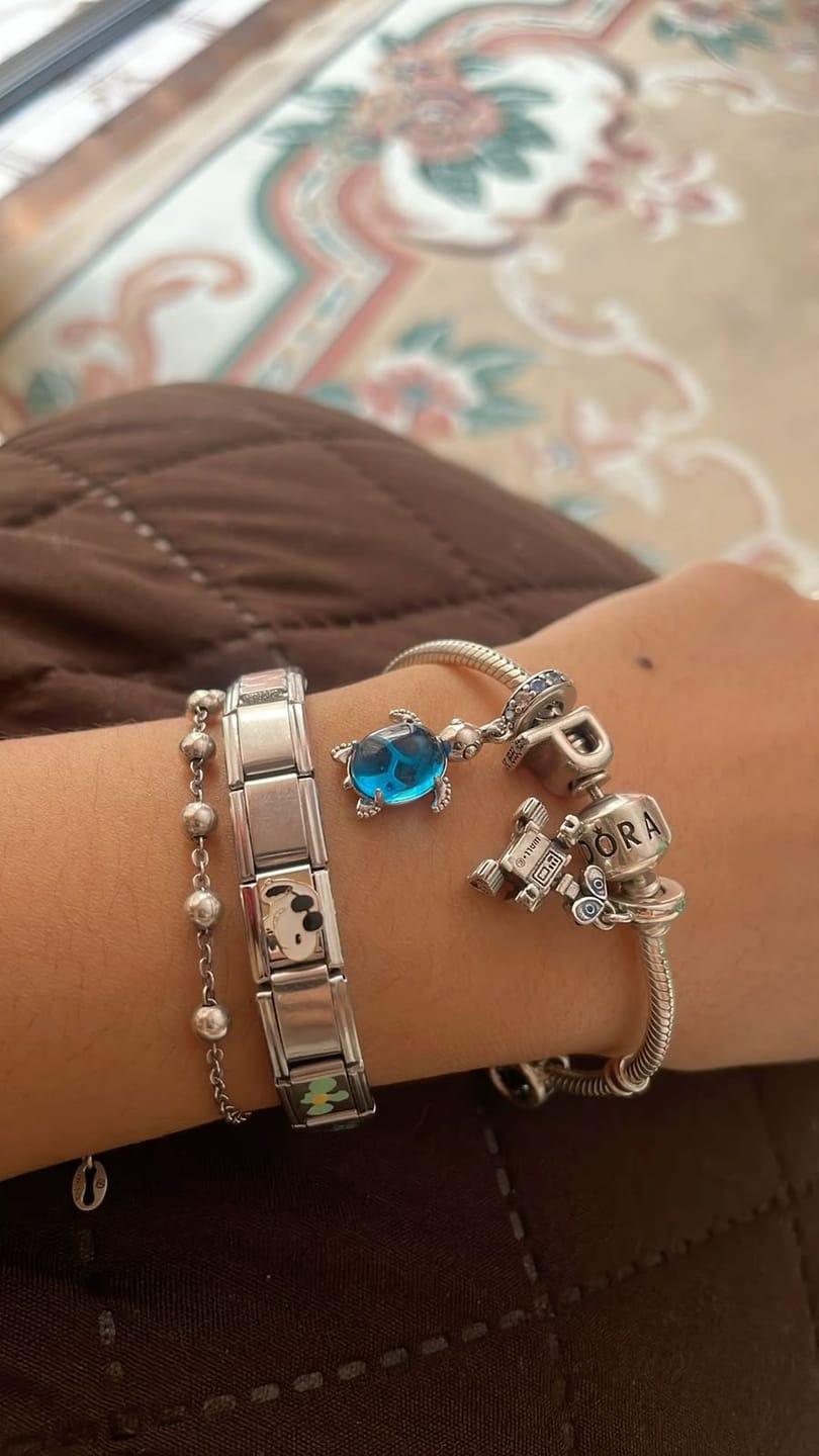 Customer photo review of Brazalete Cadena de Serpiente con Broche de Corazón