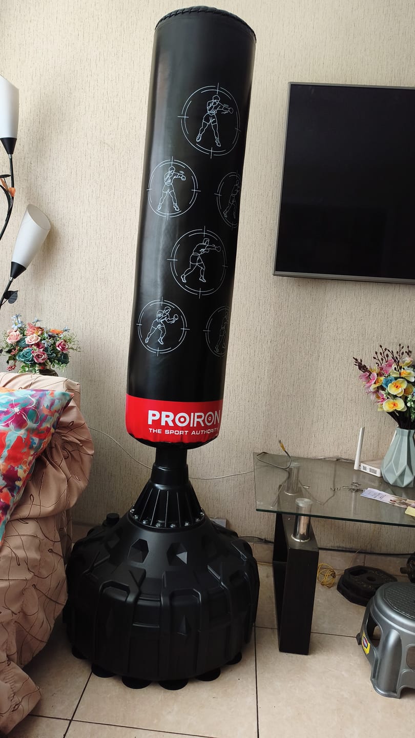 Customer photo review of Saco de Boxeo Instructivo con Base de Pedestal