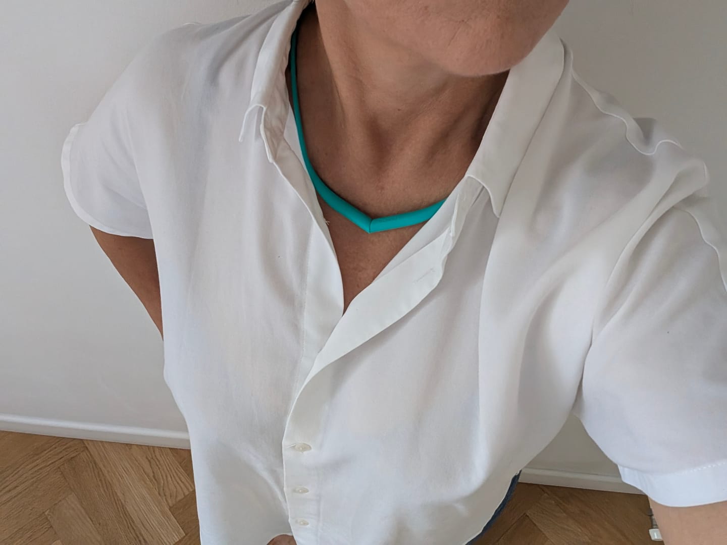 Customer photo review of Upright Necklace