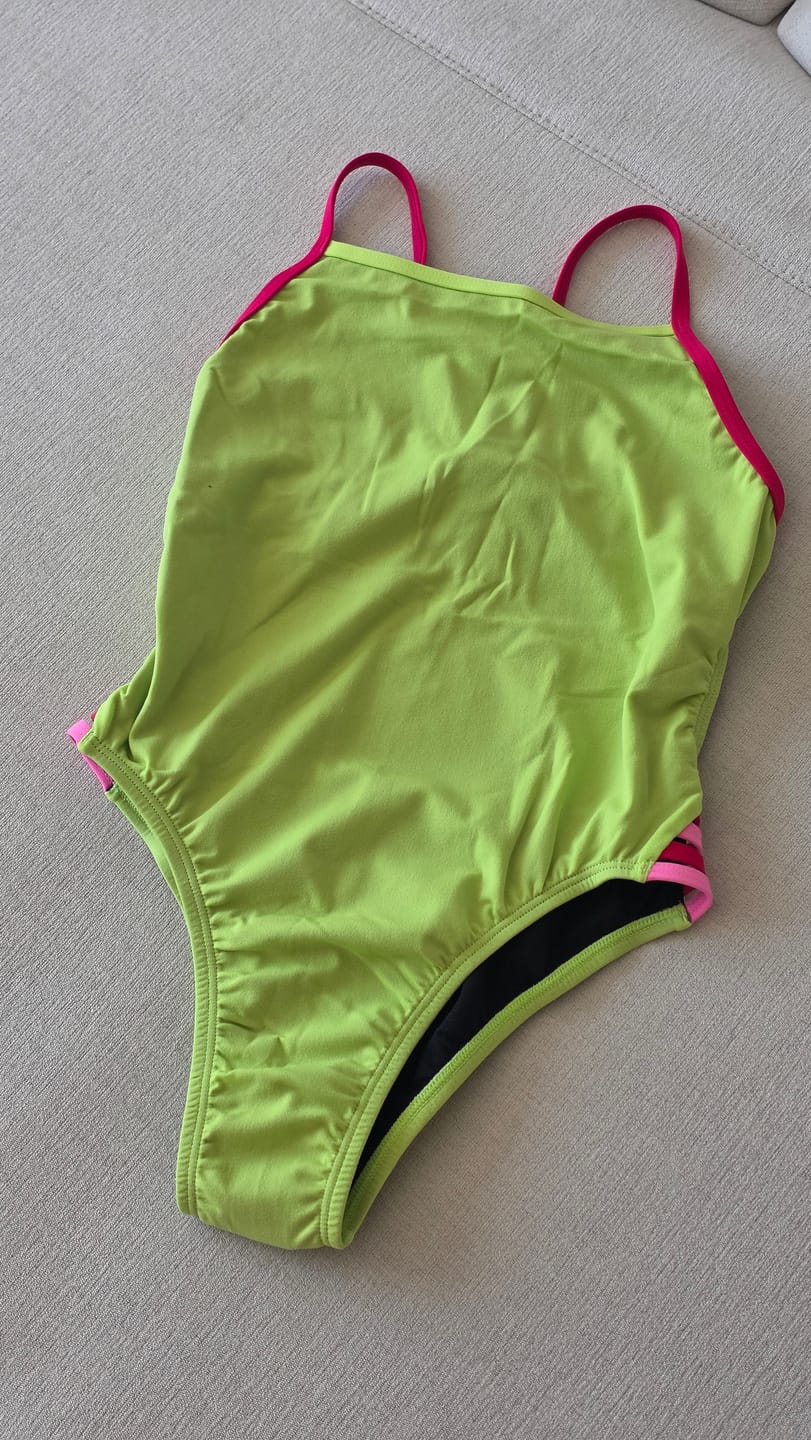Customer photo review of ZAMBIA ONE PIECE - Kiwi|Tart