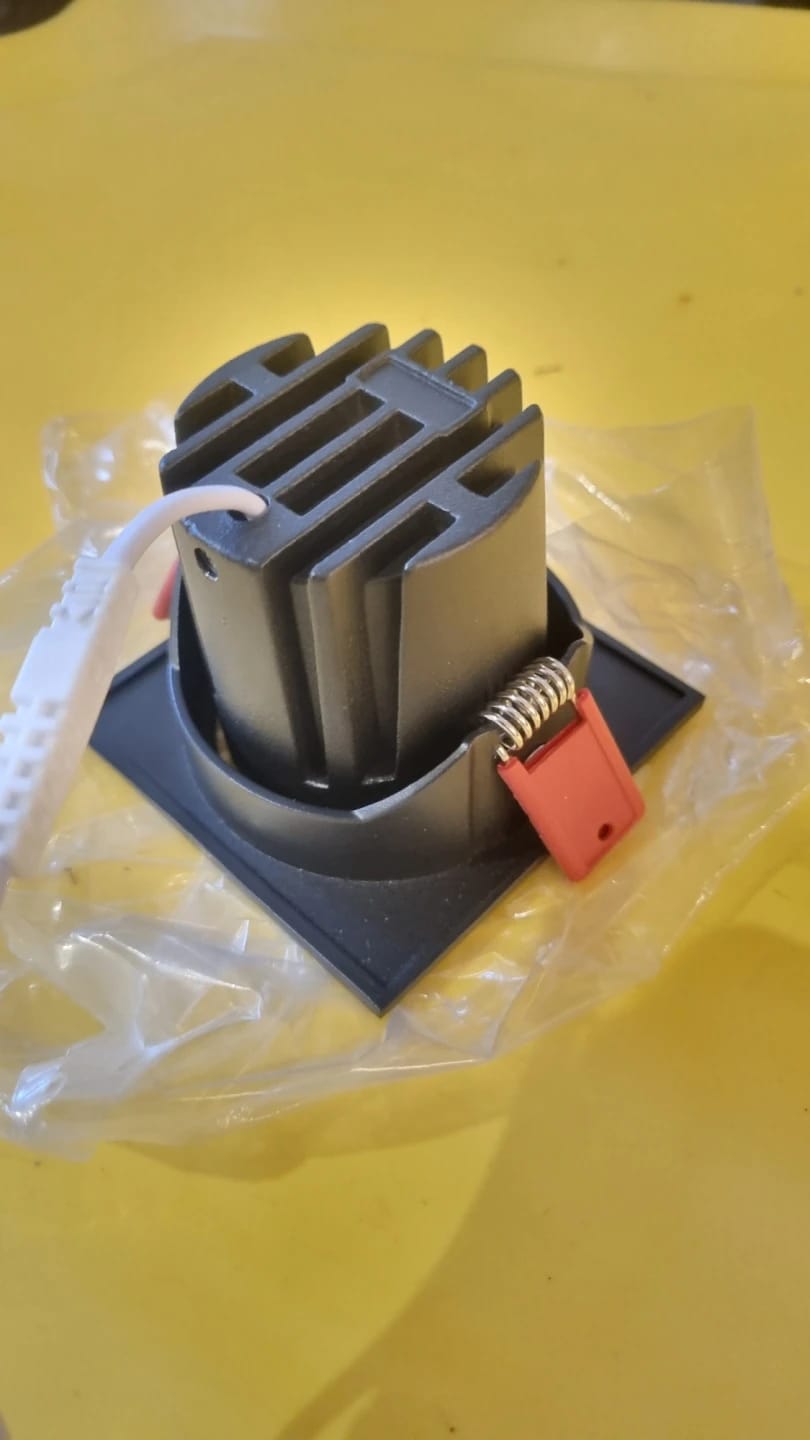 Customer photo review of Black Downlight for Living Room, Tiltable Head, 8.5 cm