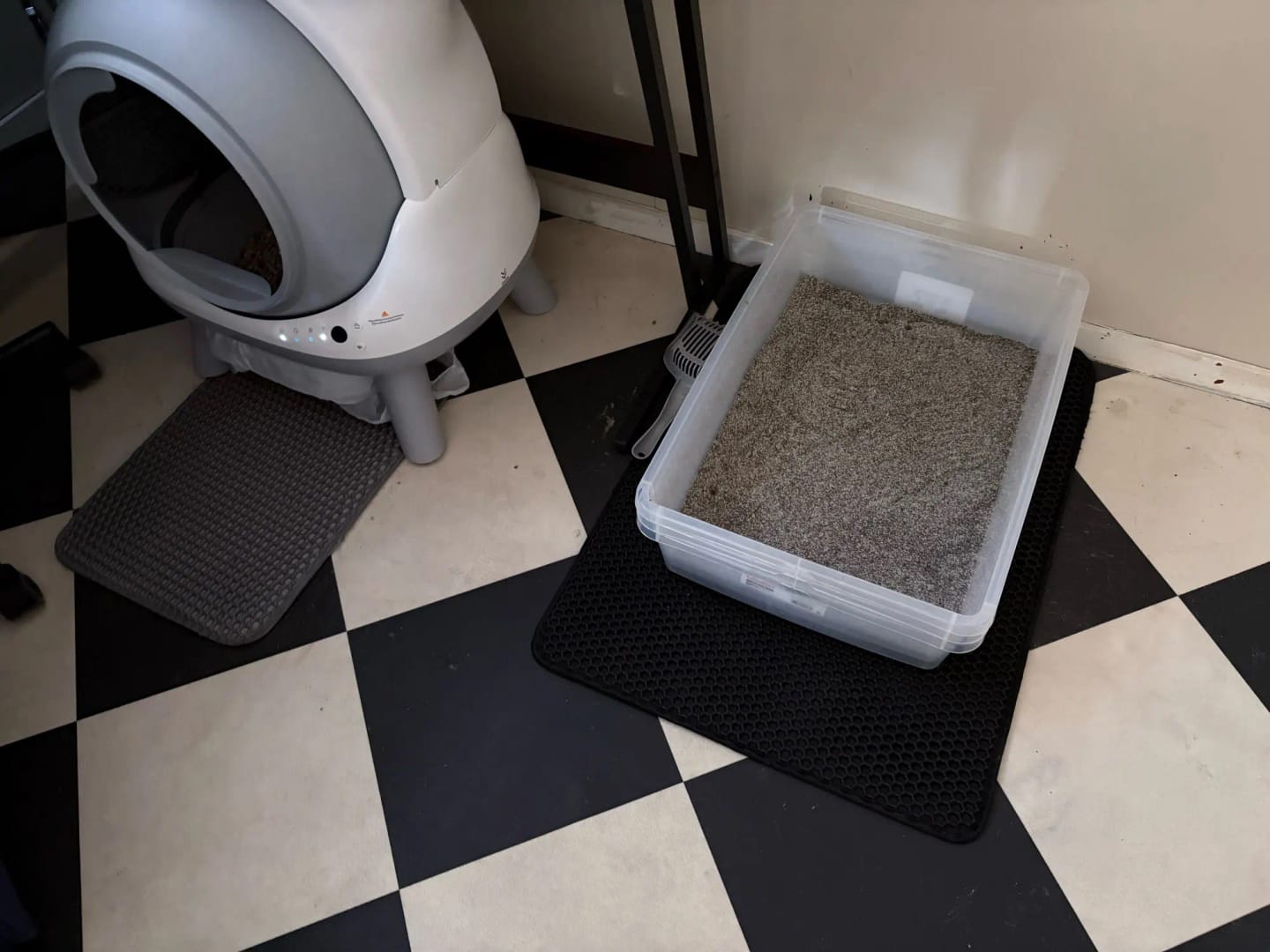 Customer photo review of The MiloPaw™ Ultimate LitterGuard