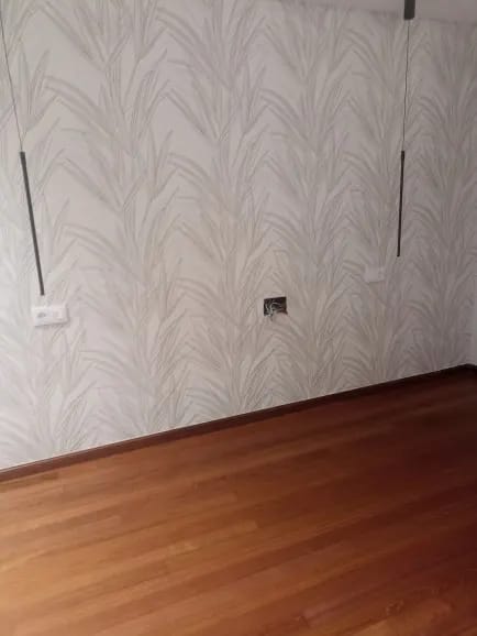 Customer photo review of Vertical Black Pendant Light for Bedroom, Wall Halo, 56–91 cm