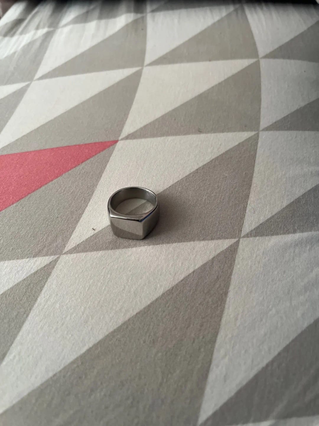 Customer photo review of Chevalière carrée (argent)