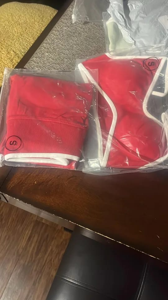 Customer photo review of Fitness Suit Strappy Contrast Pants Knit