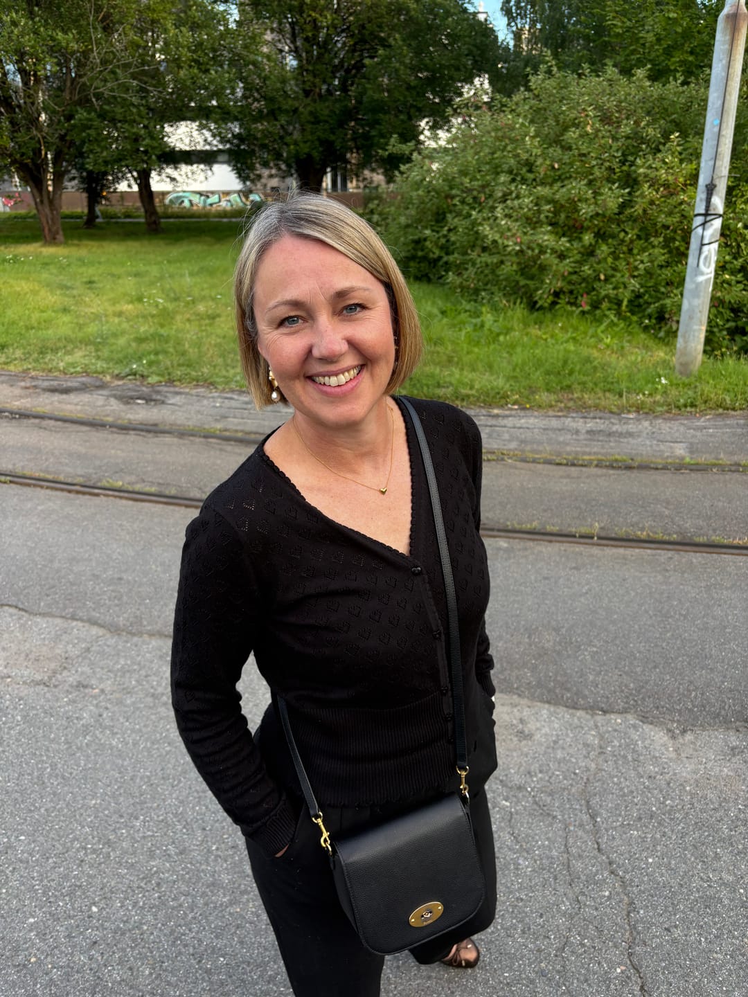 Customer photo review of Cardigan V Heart Ajour - svart