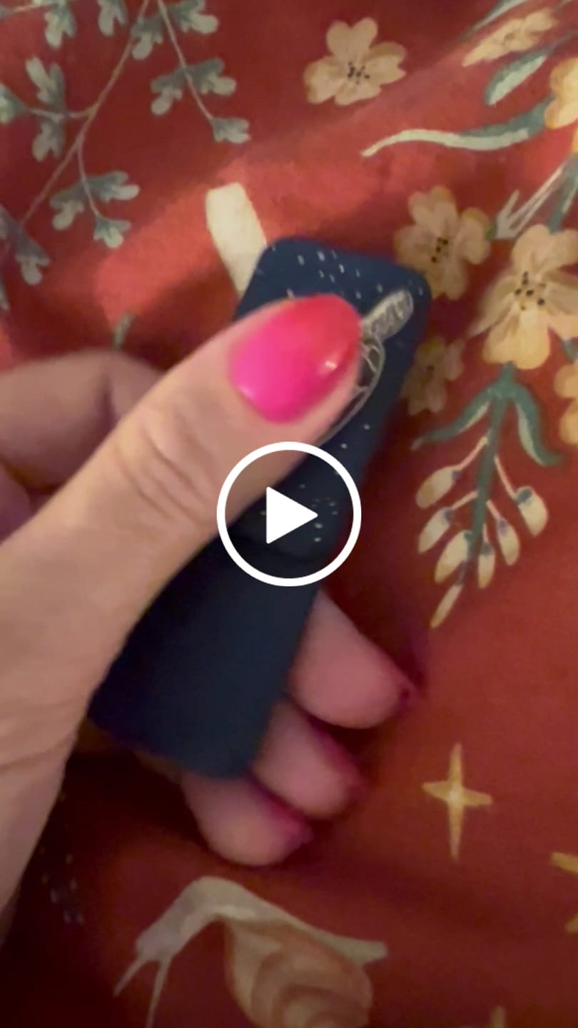 Customer video review of Sea Turtle Magnets